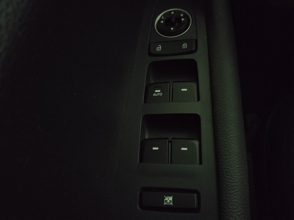 2018 Hyundai Sonata in Marietta, GA 30062 - 18095913 27