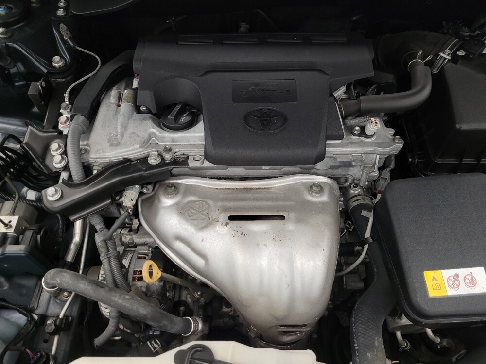 2017 Toyota Camry in Tucson, AZ 85705 - 18095933 30