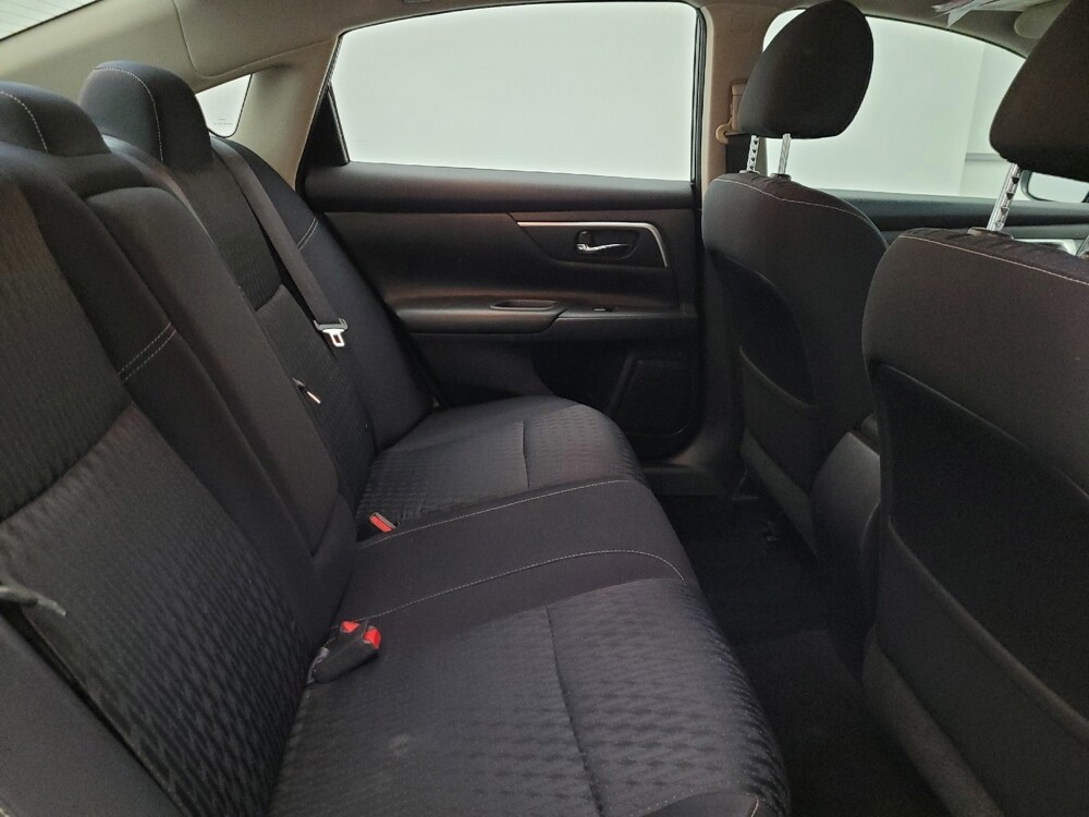 2018 Nissan Altima in Mesa, AZ 85210 - 18095938 19