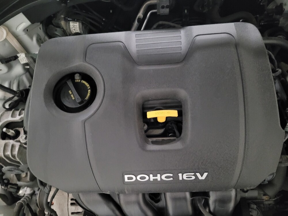 2018 Hyundai Elantra in Williamstown, NJ 8094 - 18095942 30