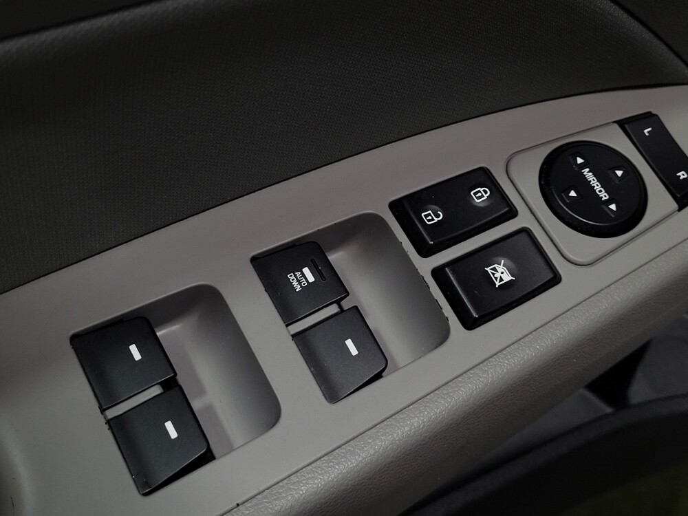 2018 Hyundai Elantra in Williamstown, NJ 8094 - 18095942 27