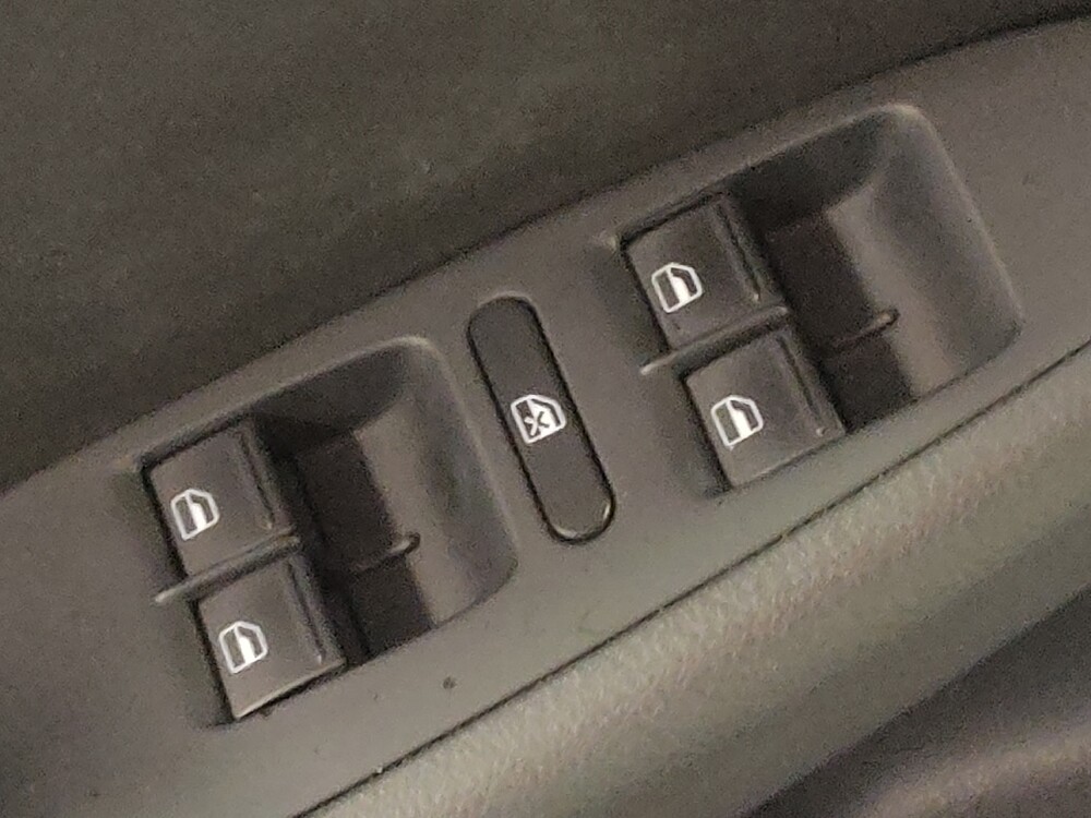 2016 Volkswagen Jetta in Jackson, MS 39211 - 18095946 27