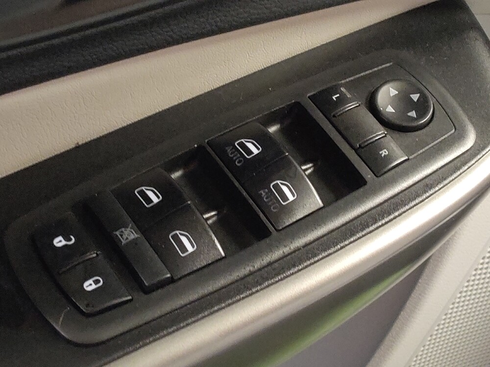 2019 Jeep Cherokee in Birmingham, AL 35215 - 18095949 27