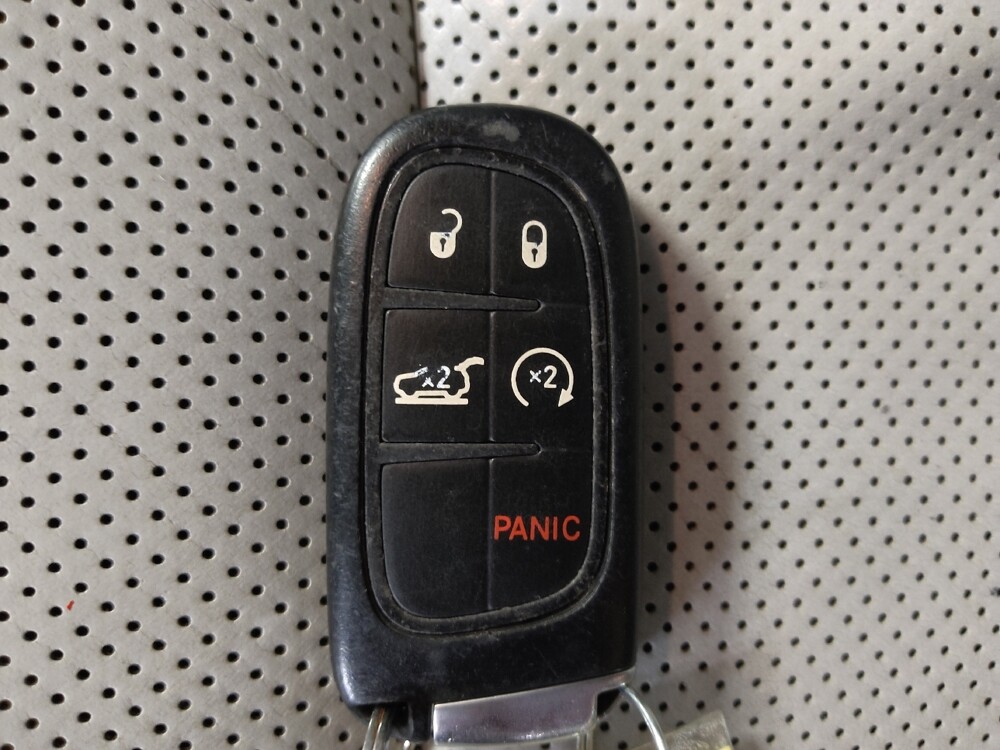 2019 Jeep Cherokee in Birmingham, AL 35215 - 18095949 32