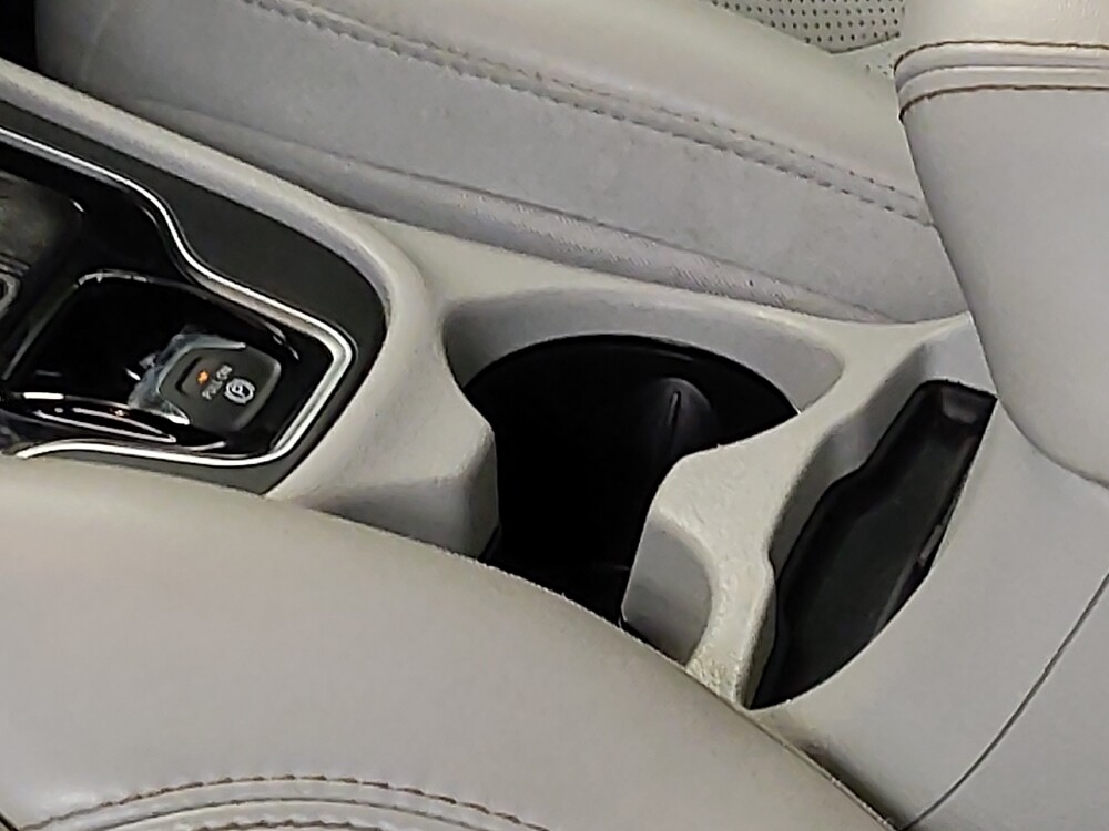 2019 Jeep Cherokee in Birmingham, AL 35215 - 18095949 26