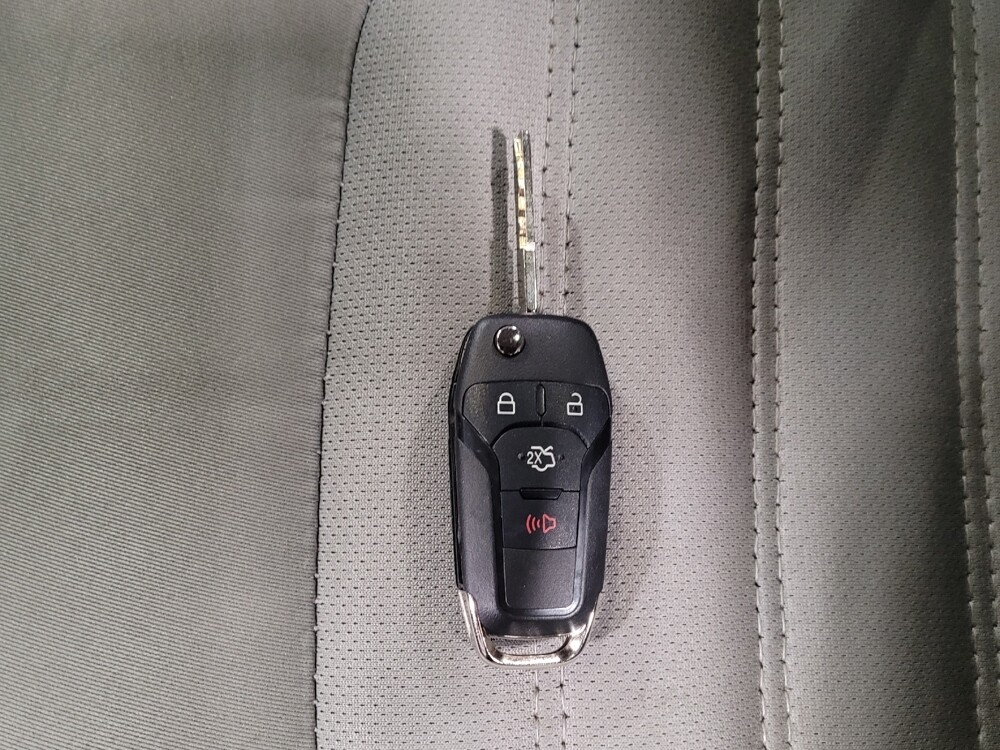 2013 Ford Fusion in Savannah, GA 31419 - 18095957 32