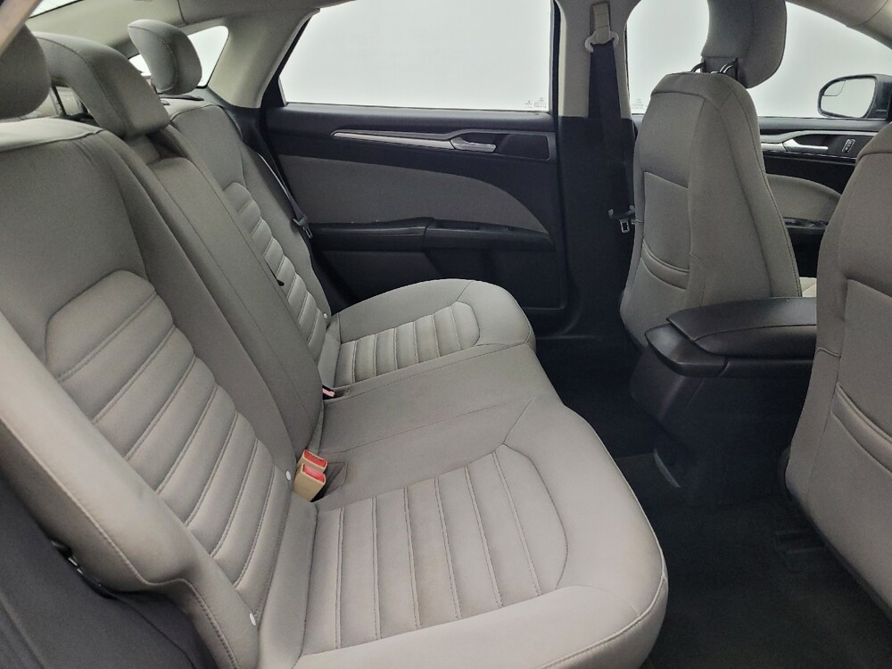 2013 Ford Fusion in Savannah, GA 31419 - 18095957 19