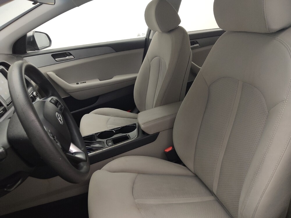 2019 Hyundai Sonata in Fayetteville, NC 28304 - 18095959 17