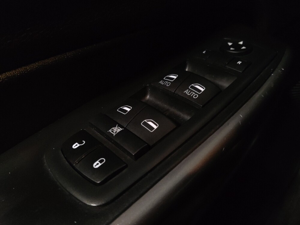 2020 Jeep Cherokee in West Palm Beach, FL 33409 - 18095964 27