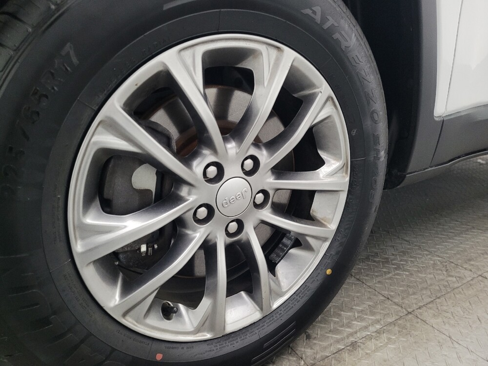 2020 Jeep Cherokee in West Palm Beach, FL 33409 - 18095964 31