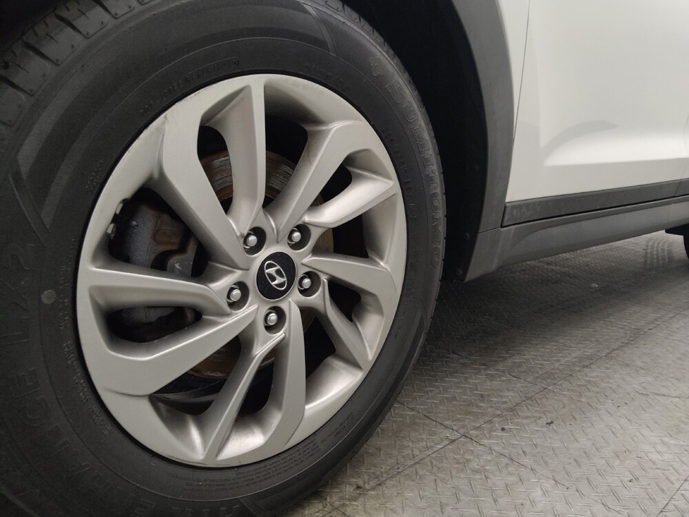 2017 Hyundai Tucson in Jacksonville, FL 32210 - 18095965 31