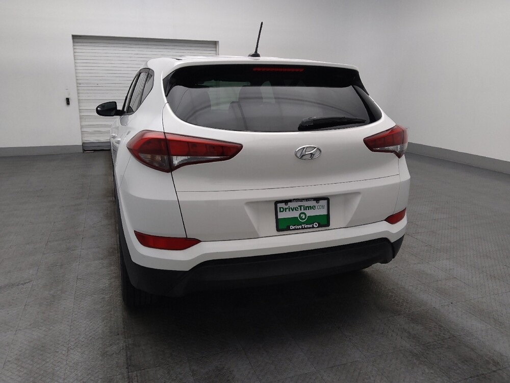 2017 Hyundai Tucson in Jacksonville, FL 32210 - 18095965 6