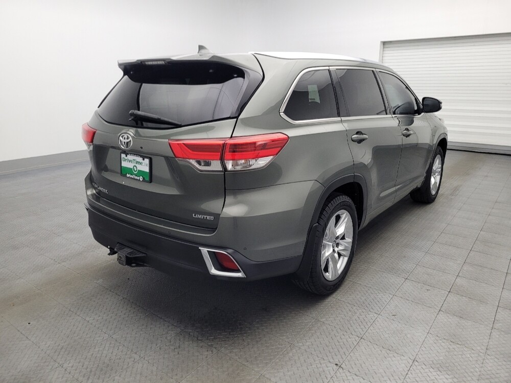 2019 Toyota Highlander in Hialeah, FL 33014 - 18095966 9