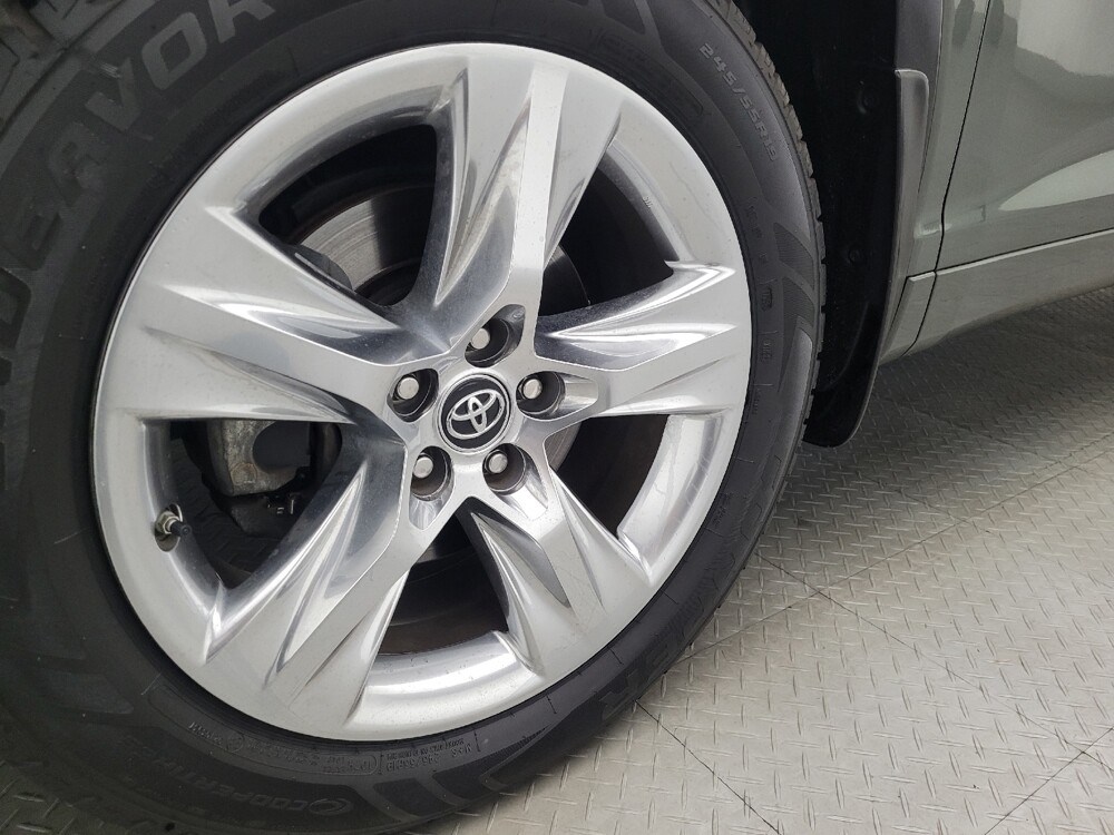 2019 Toyota Highlander in Hialeah, FL 33014 - 18095966 31