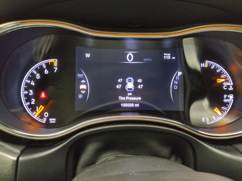 2017 Jeep Grand Cherokee in Wichita, KS 67207 - 18095993 23