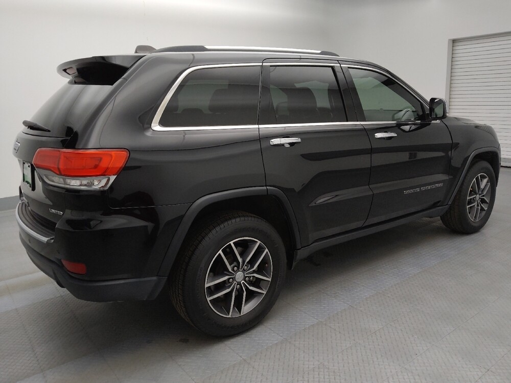 2017 Jeep Grand Cherokee in Wichita, KS 67207 - 18095993 10