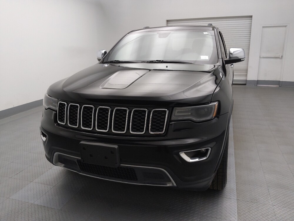 2017 Jeep Grand Cherokee in Wichita, KS 67207 - 18095993 15