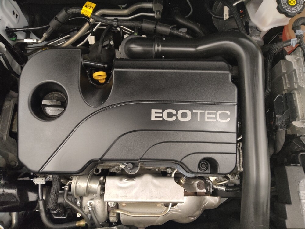 2020 Chevrolet Equinox in Colorado Springs, CO 80909 - 18095994 30