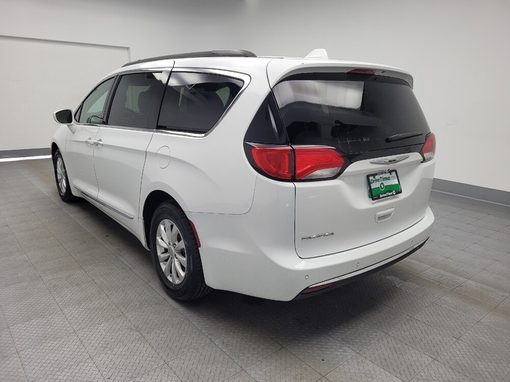 2017 Chrysler Pacifica in Memphis, TN 38128 - 18095997 5