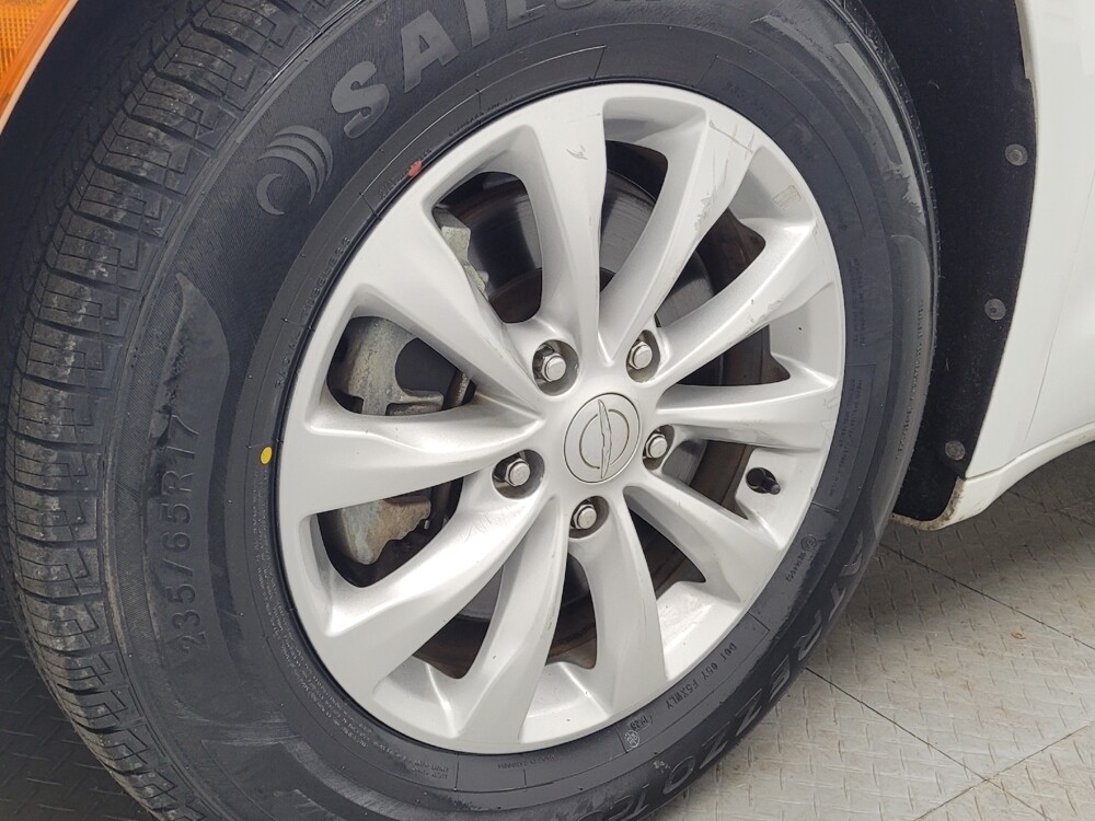 2017 Chrysler Pacifica in Memphis, TN 38128 - 18095997 31