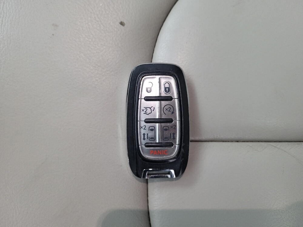 2017 Chrysler Pacifica in Memphis, TN 38128 - 18095997 32