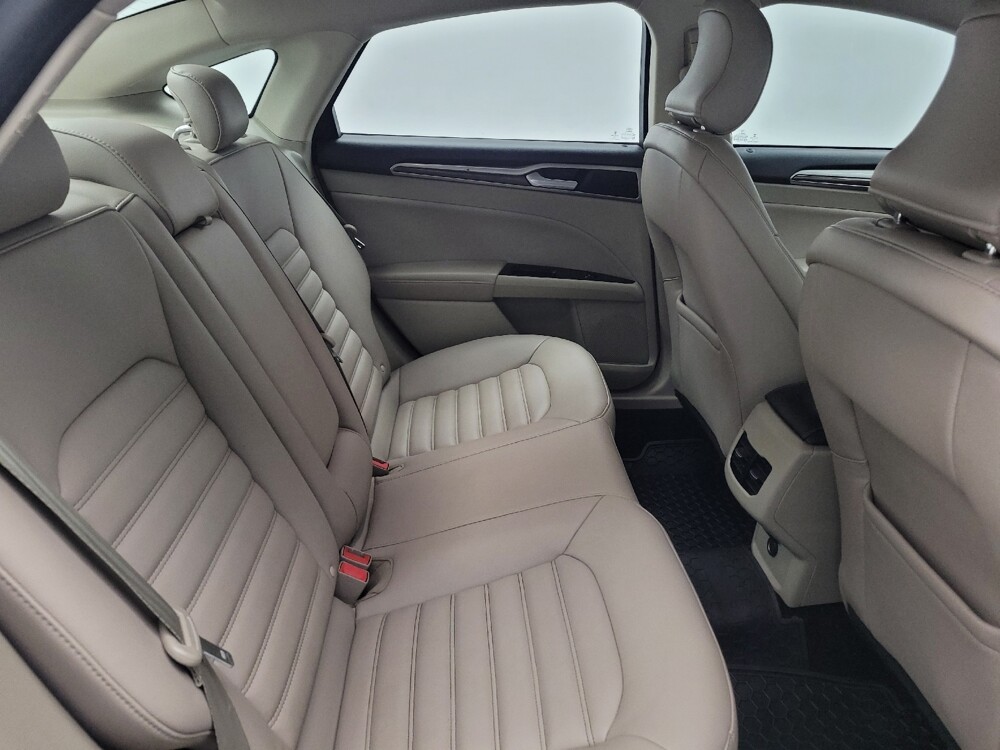 2019 Ford Fusion in Memphis, TN 38115 - 18095998 19