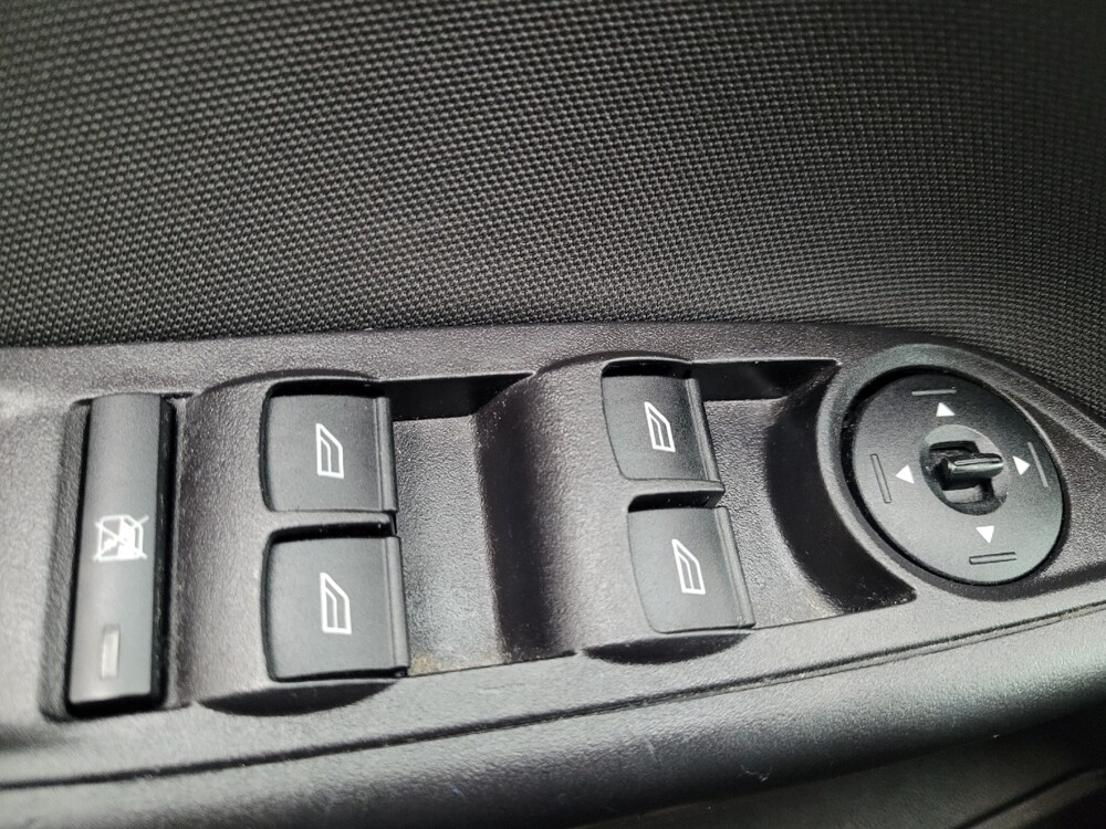 2016 Ford Focus in Huntsville, AL 35816 - 18095999 27