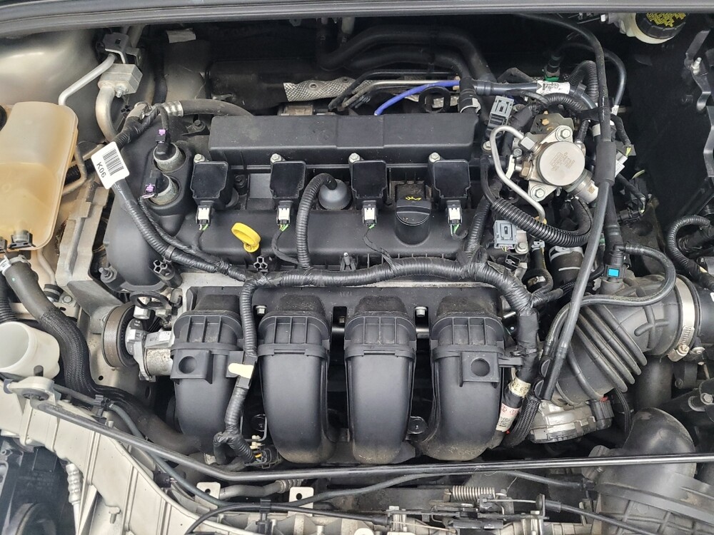 2016 Ford Focus in Huntsville, AL 35816 - 18095999 30