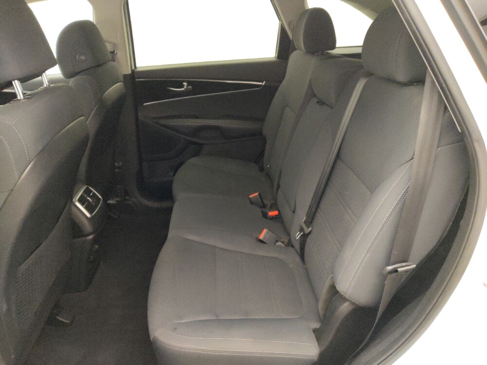 2017 Kia Sorento in San Antonio, TX 78238 - 18096007 18