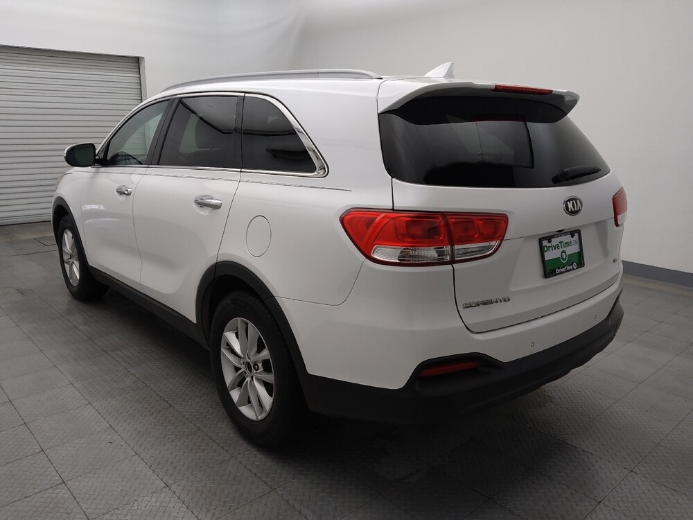2017 Kia Sorento in San Antonio, TX 78238 - 18096007 5