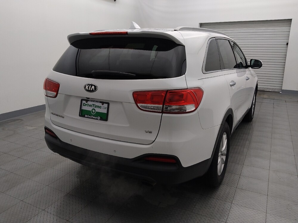 2017 Kia Sorento in San Antonio, TX 78238 - 18096007 7