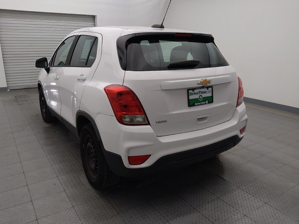 2018 Chevrolet Trax in San Antonio, TX 78238 - 18096010 6