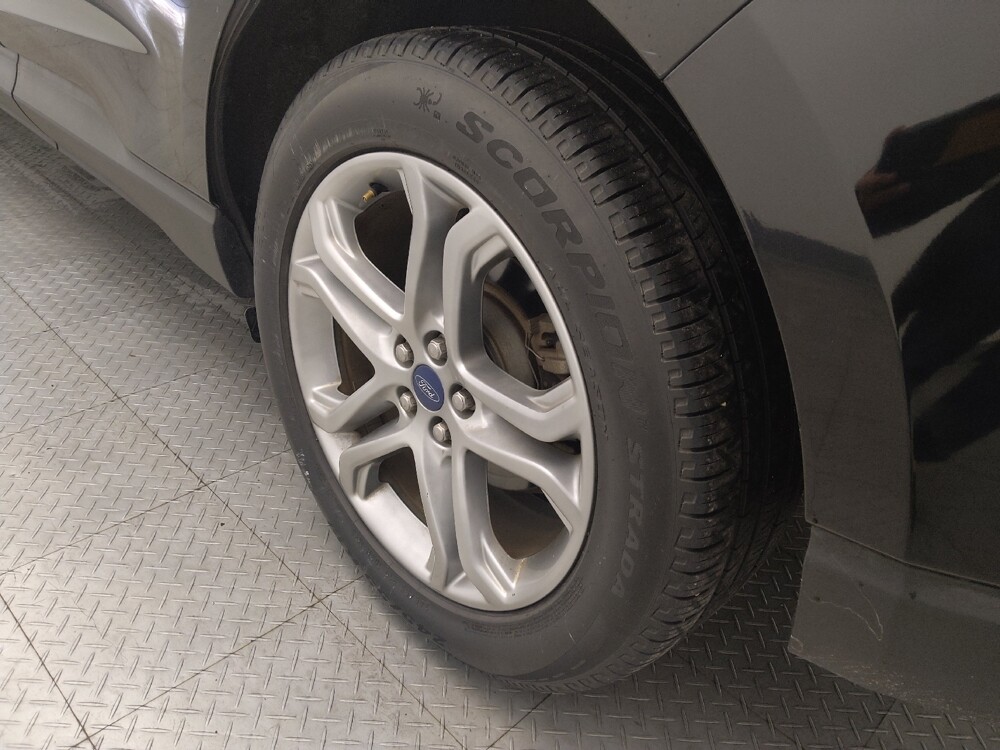 2018 Ford Edge in Houston, TX 77060 - 18096011 31