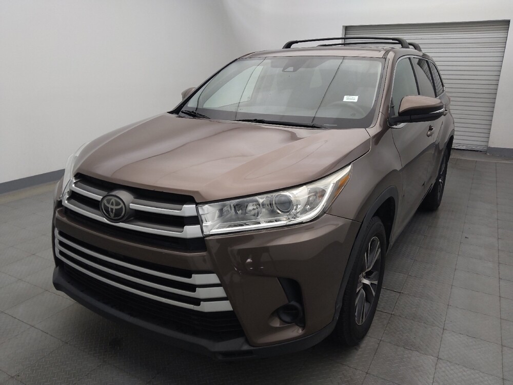 2018 Toyota Highlander in San Antonio, TX 78238 - 18096014 15