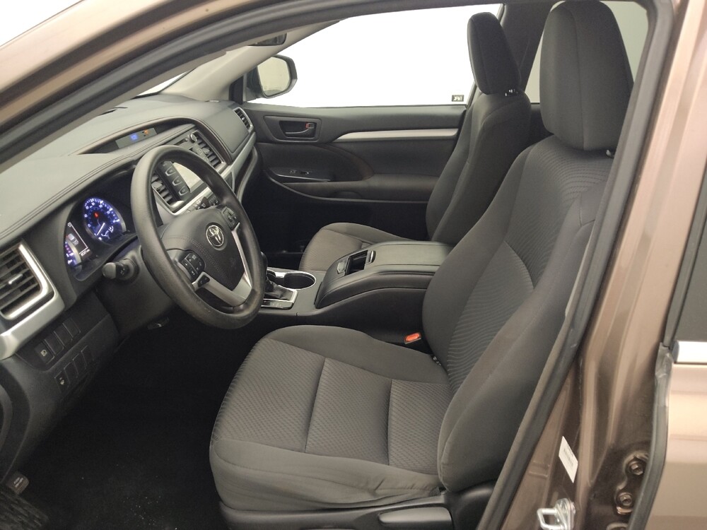 2018 Toyota Highlander in San Antonio, TX 78238 - 18096014 17