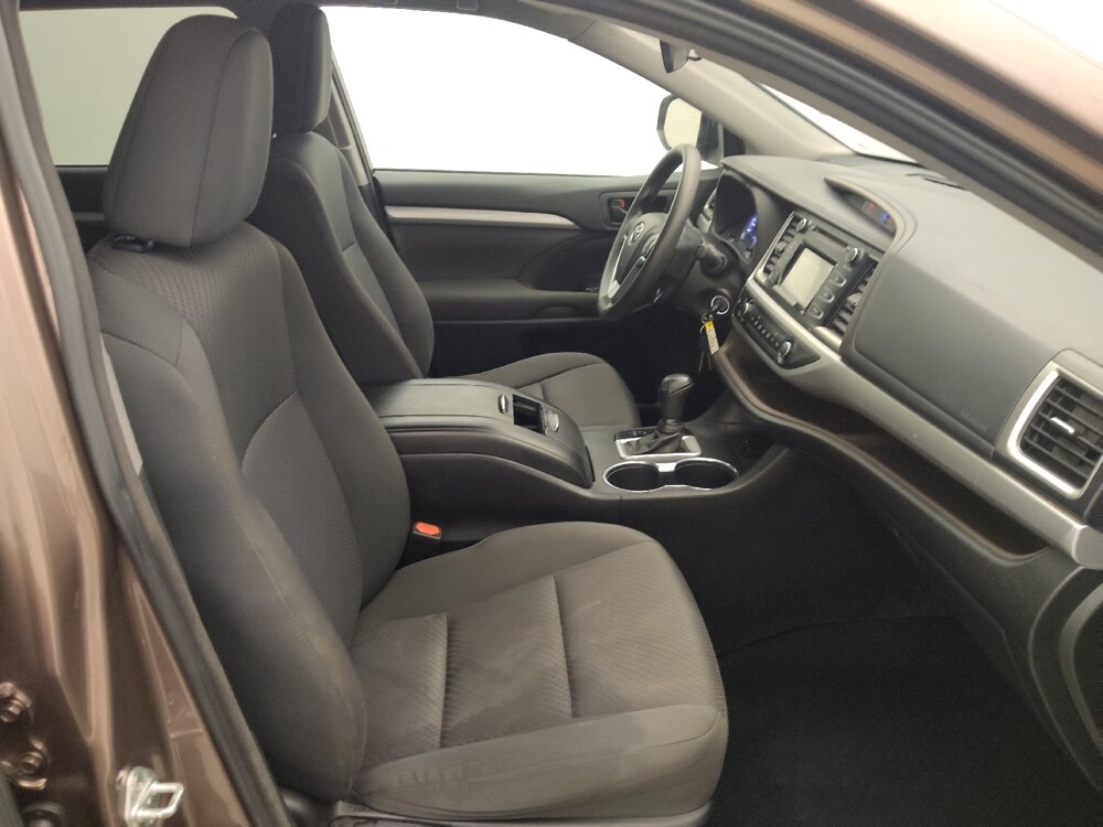 2018 Toyota Highlander in San Antonio, TX 78238 - 18096014 21