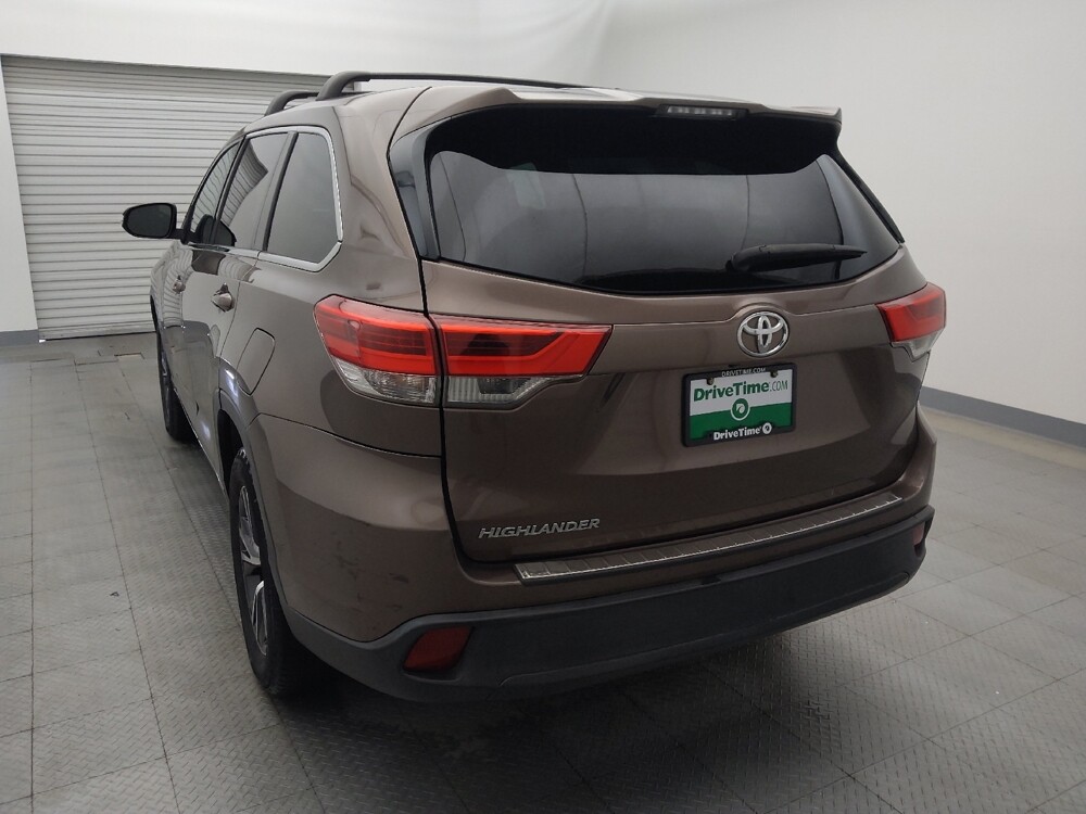 2018 Toyota Highlander in San Antonio, TX 78238 - 18096014 6