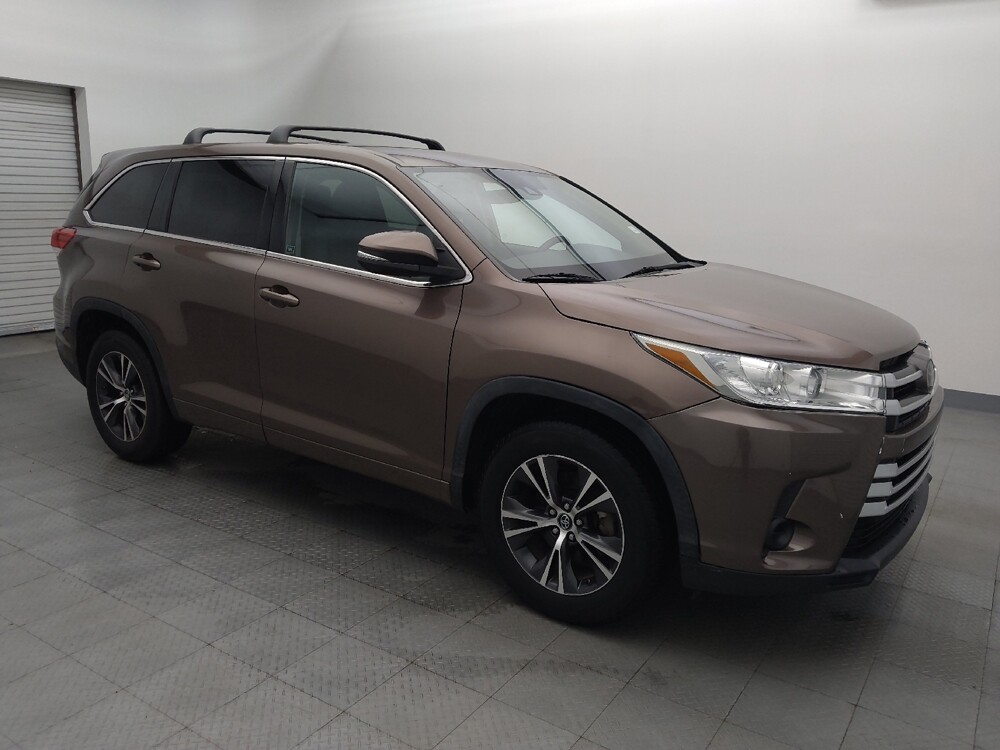 2018 Toyota Highlander in San Antonio, TX 78238 - 18096014 11