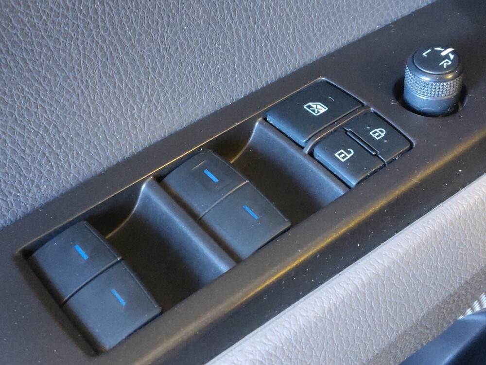 2022 Toyota Camry in Houston, TX 77060 - 18096016 27