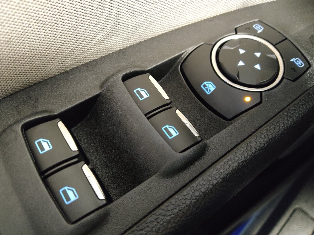 2018 Ford Fusion in Houston, TX 77060 - 18096017 27