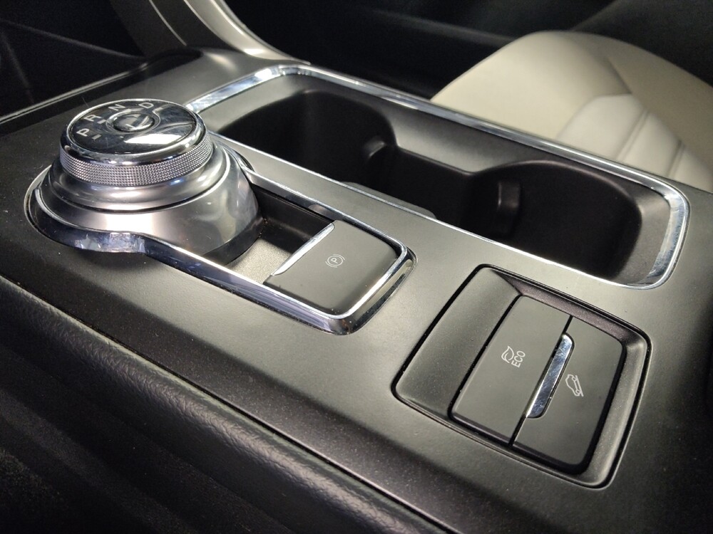 2018 Ford Fusion in Houston, TX 77060 - 18096017 26