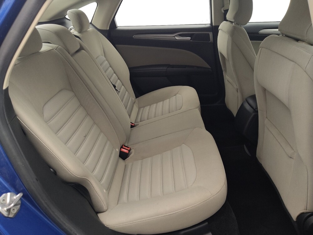 2018 Ford Fusion in Houston, TX 77060 - 18096017 19