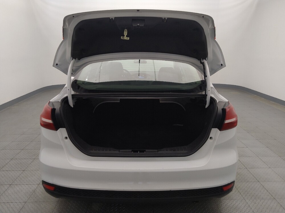 2018 Ford Focus in San Antonio, TX 78238 - 18096019 29