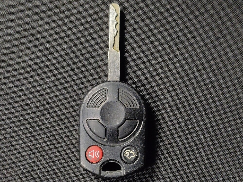 2018 Ford Focus in San Antonio, TX 78238 - 18096019 32