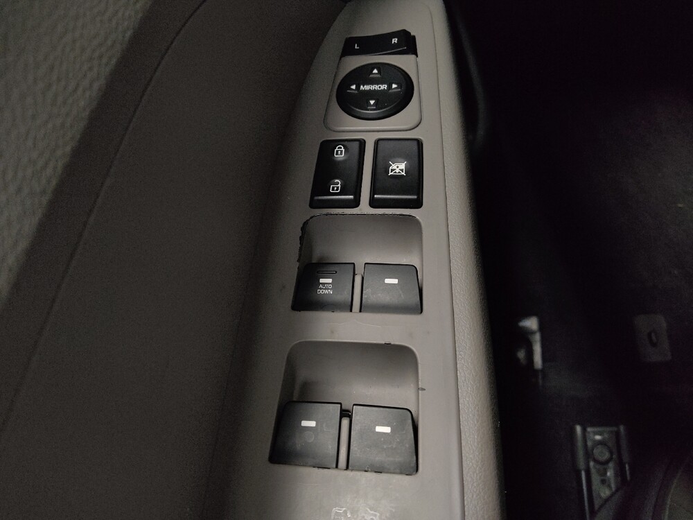 2020 Hyundai Elantra in Conyers, GA 30094 - 18096027 27