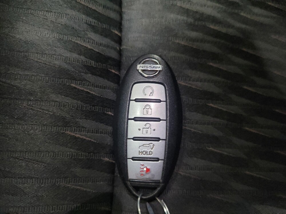 2018 Nissan Rogue in Allentown, PA 18103 - 18096030 32