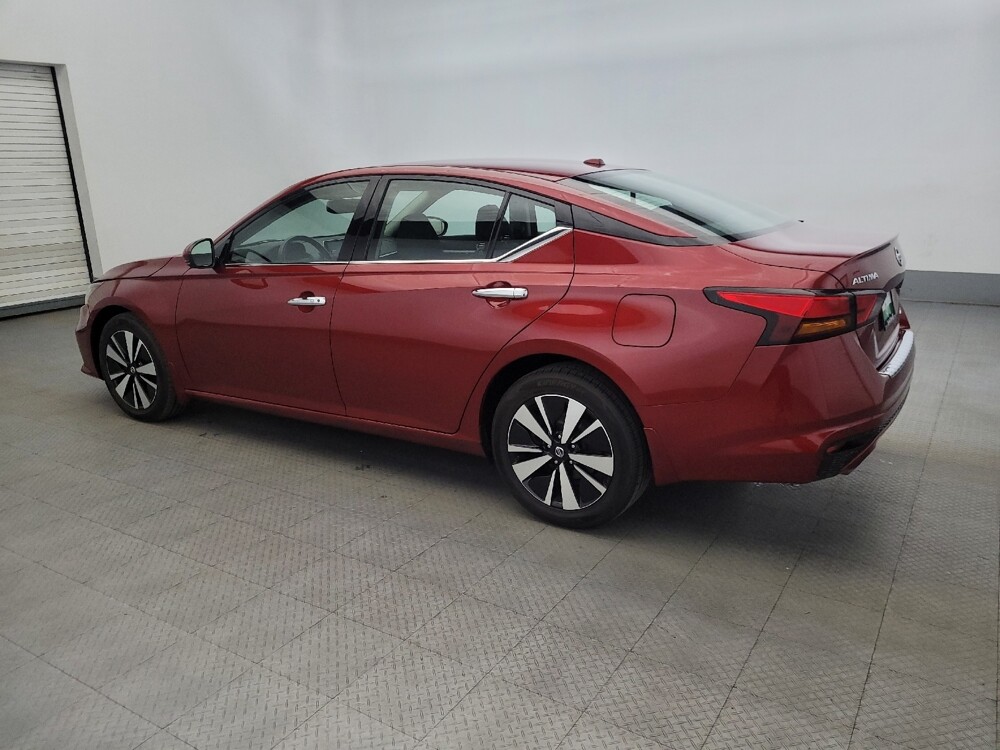 2019 Nissan Altima in Williamstown, NJ 8094 - 18096032 3