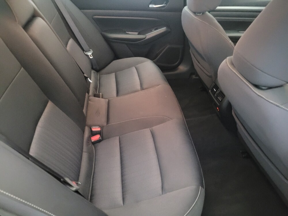 2019 Nissan Altima in Williamstown, NJ 8094 - 18096032 19