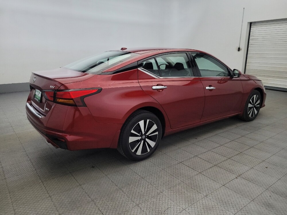 2019 Nissan Altima in Williamstown, NJ 8094 - 18096032 10