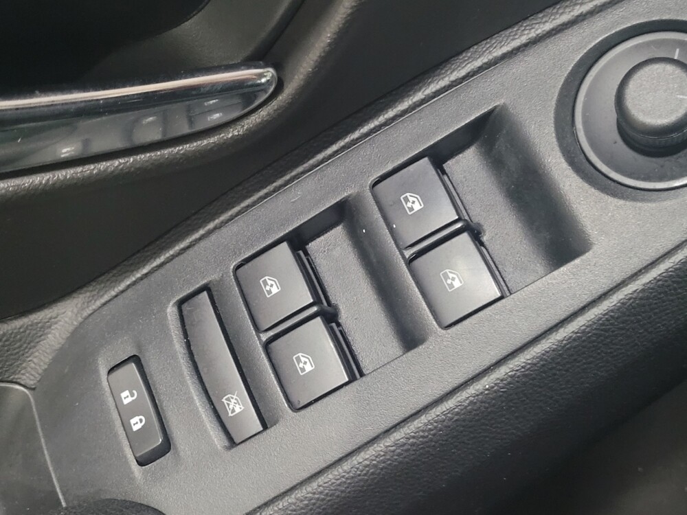 2019 Chevrolet Trax in Plymouth Meeting, PA 19462 - 18096034 27